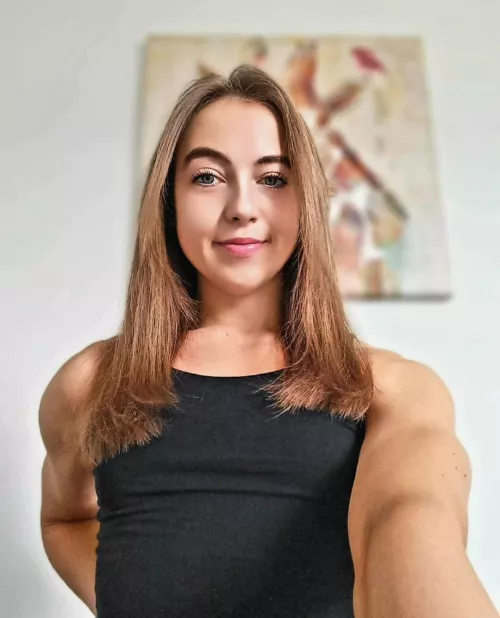 Am I feminine or masculine? 💪🏻🖤