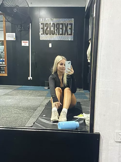 are u into blondes? (Colorado) x x