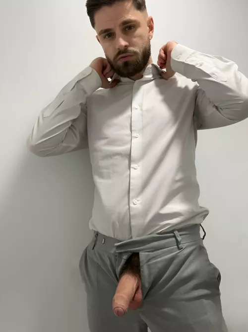 @Aston_CoxOF - British DILF with a big uncut dick & adventerous ass 