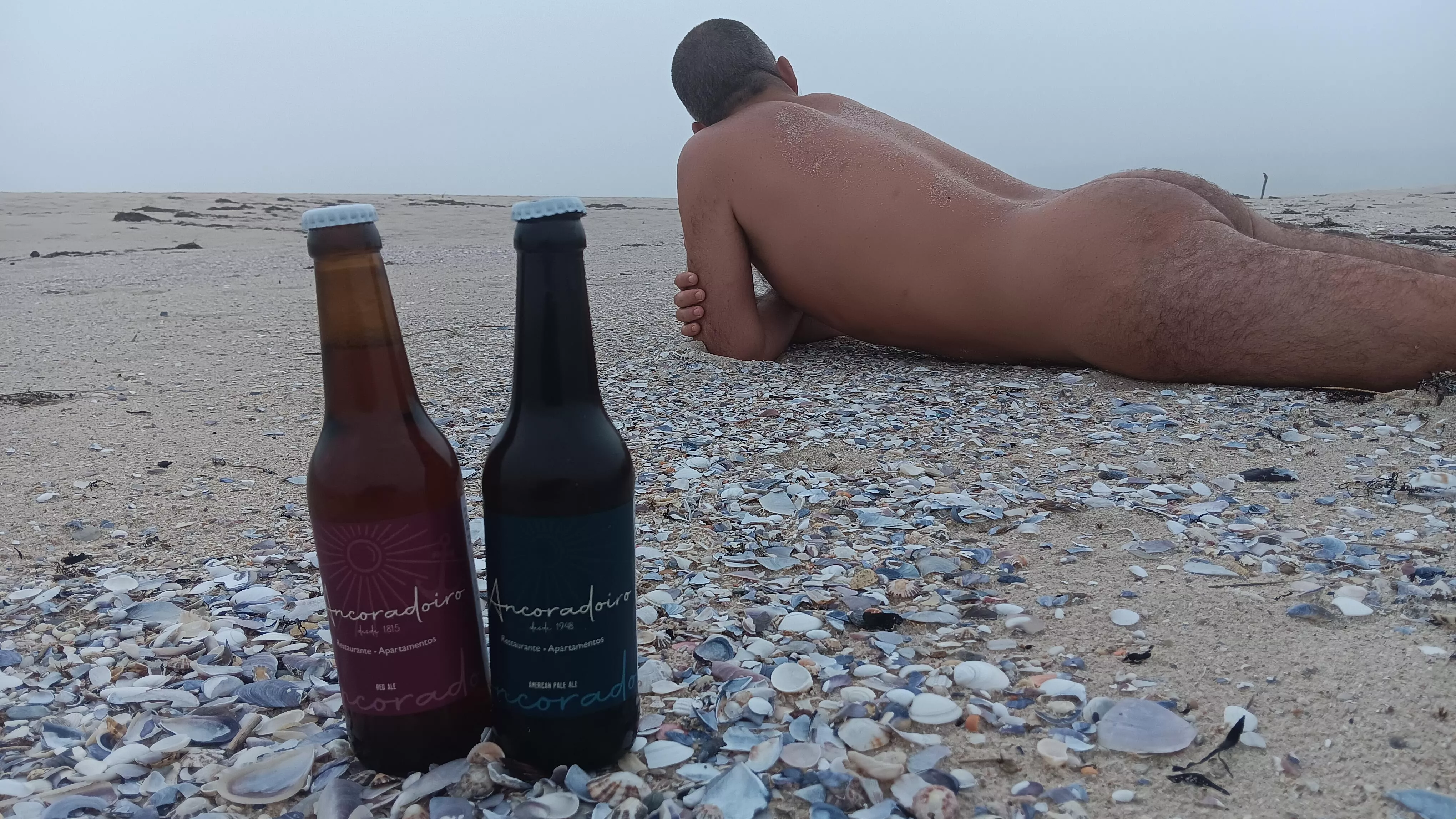 Beer, beach & nudist time 