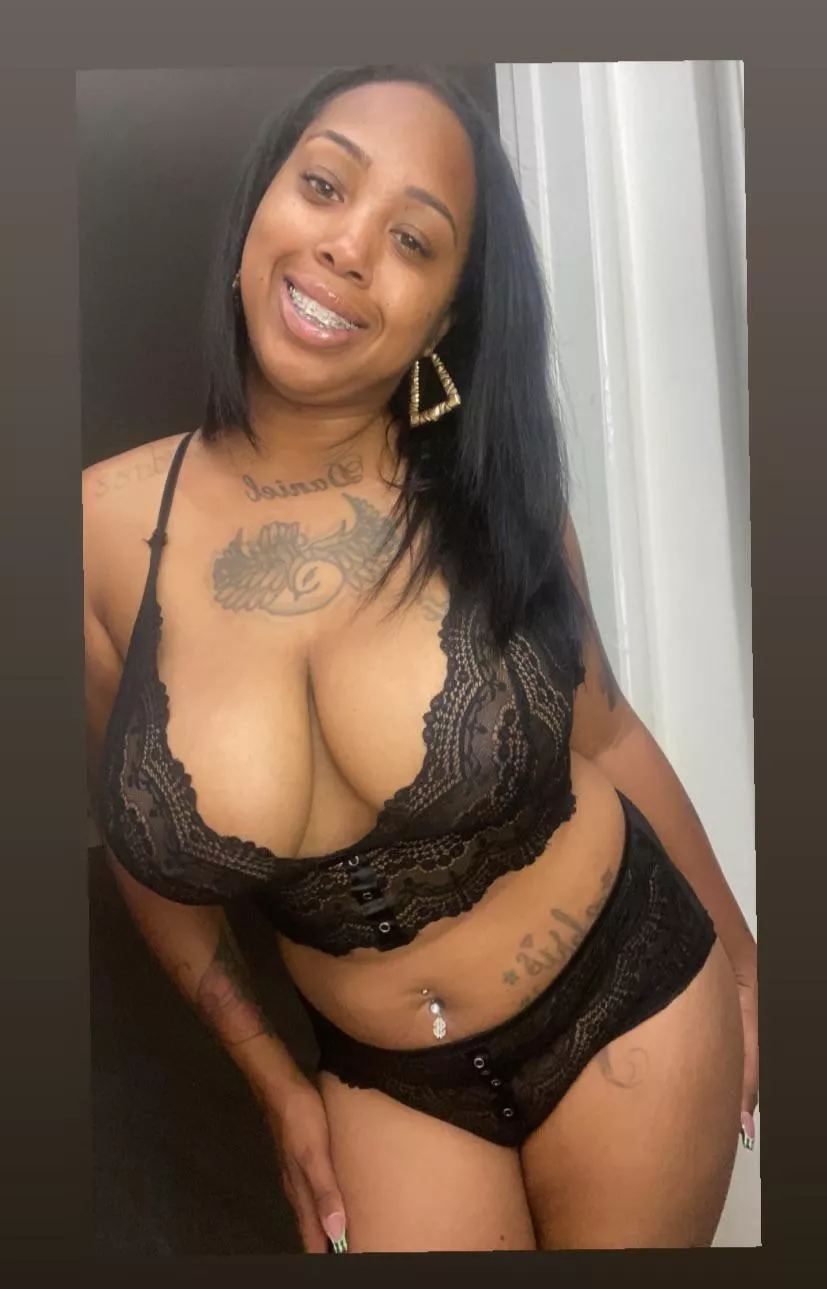 Brace faced beauty😬😁