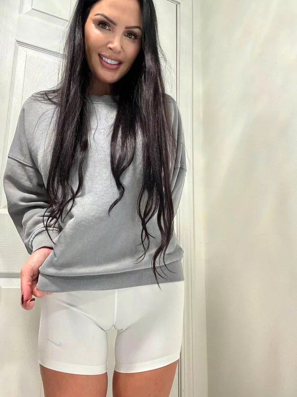 cameltoe in white leggings is another kind of topic, right 41F