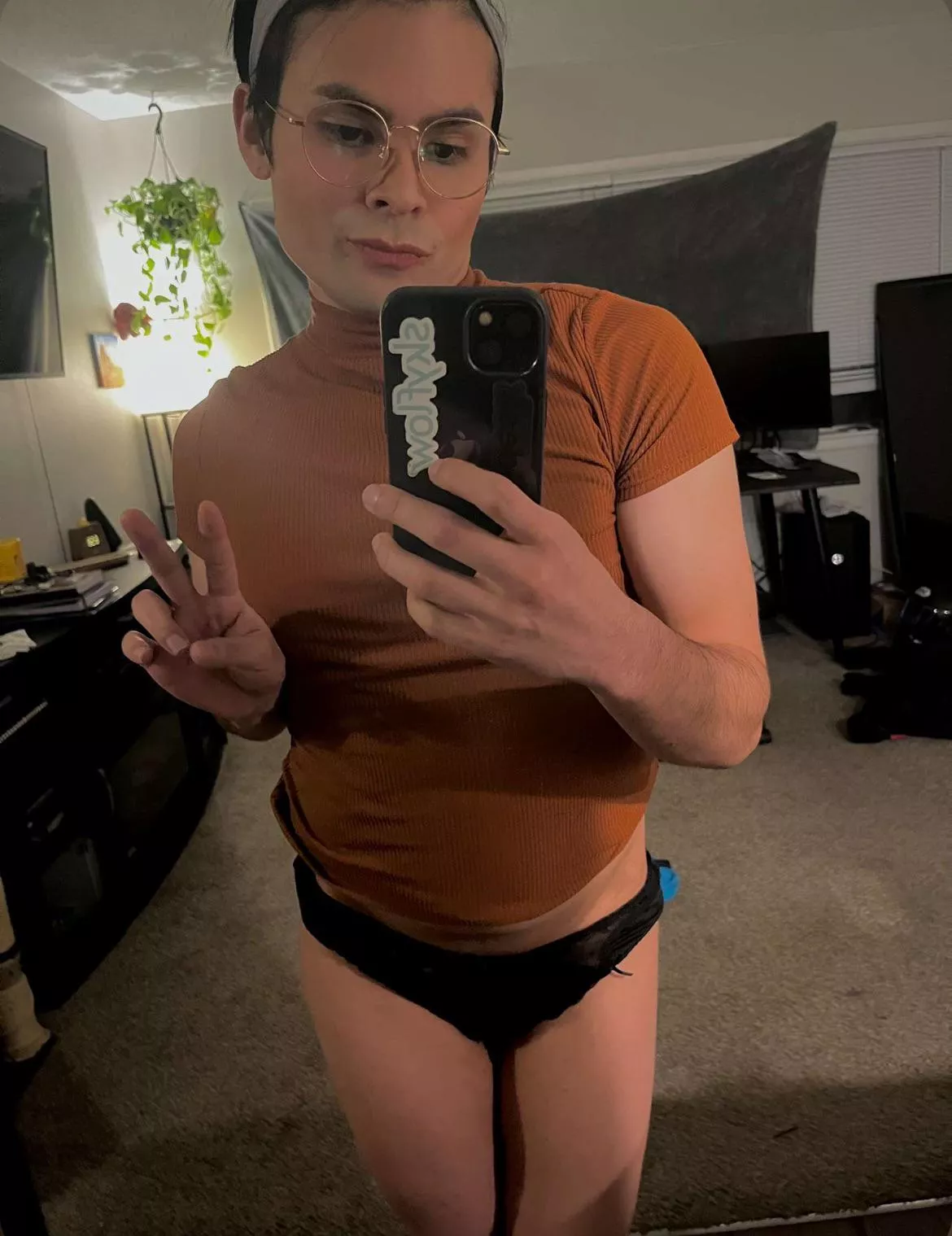 Can someone make me cum??