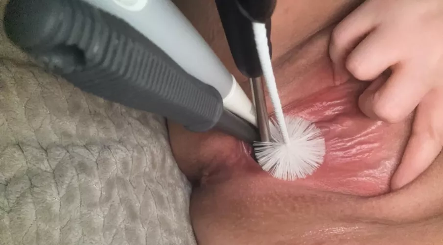 Can you fit another brush?