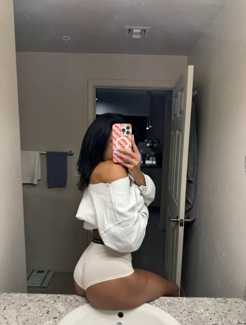 Chatting on my “other” page tonight!😉 Follow the links in my bio to stay in touch 