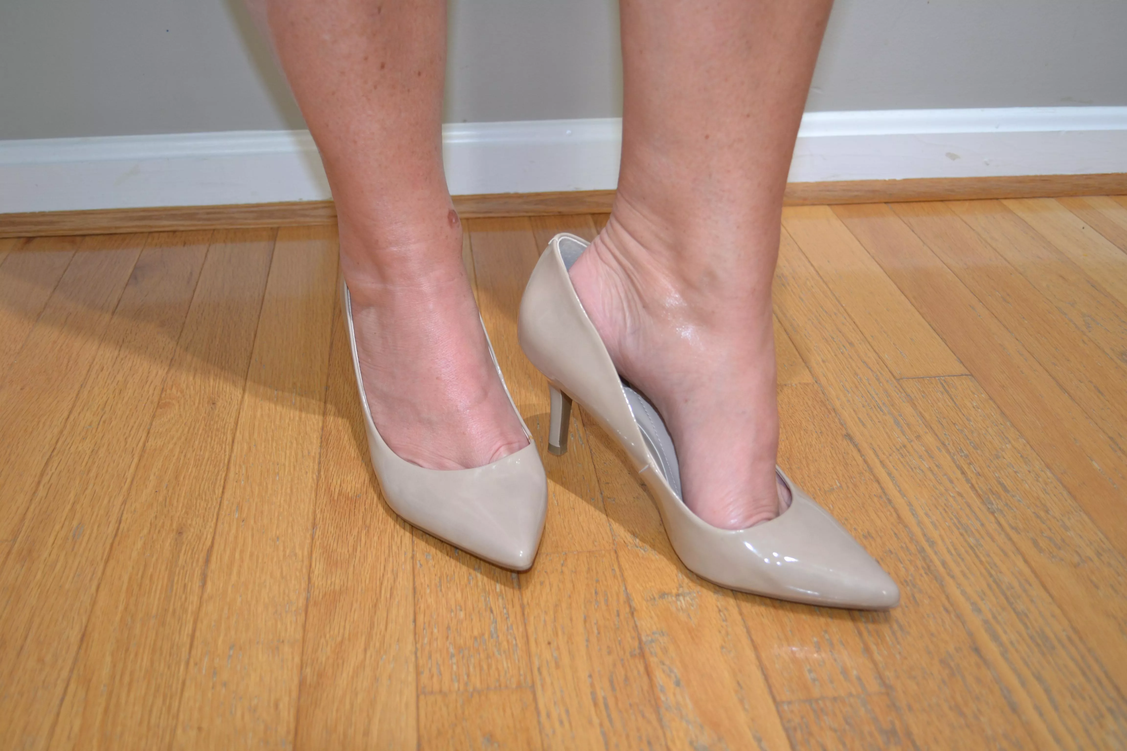 Classic, patent leather, pumps.