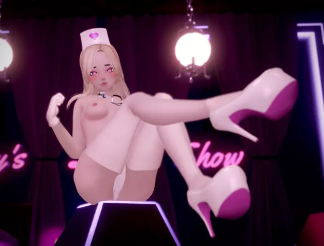 come to play with me sweetie https://chaturbate.com/emyliveshow