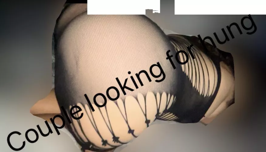 Couple want a bi girl for wifey 