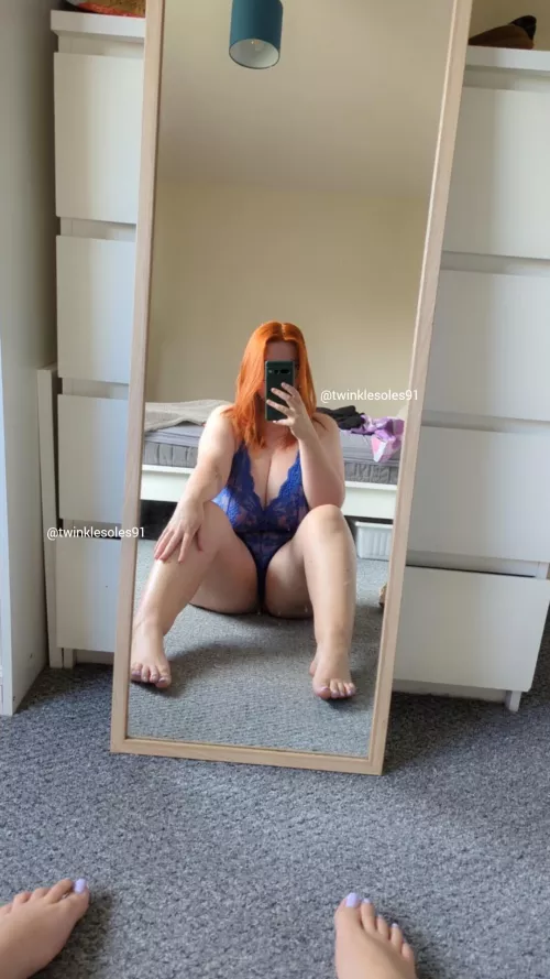 Cum keep mommy occupied tonight