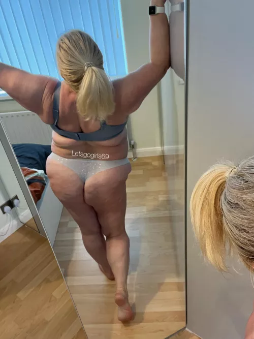 🪞dimples in the mirror may appear smaller than they are 🪞