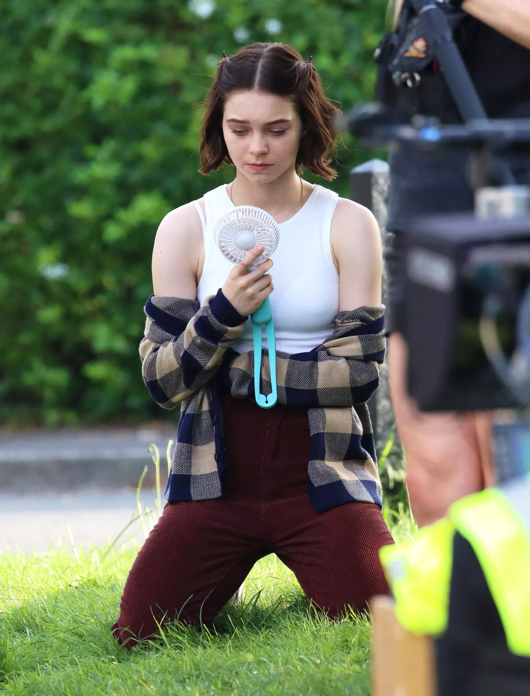 Dm to talk about Emma, I make captions blurs and censors too 