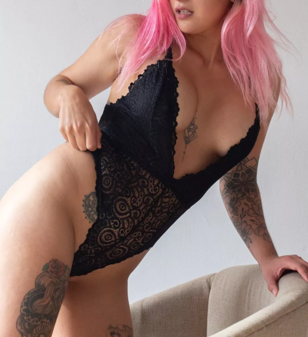 Do you like the way it looks on me?