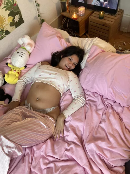 Do you mind a lil Asian mom bod I cook too much👼🤍