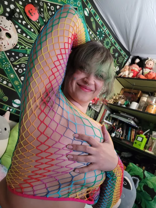 Embracing my natural side – how do you like these armpits?