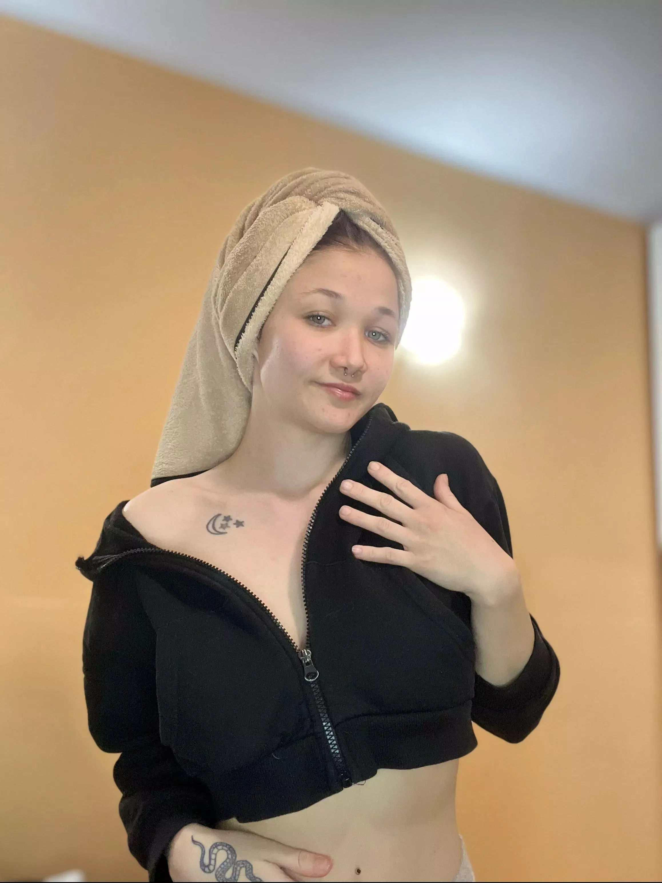 Ever tasted a girl like me before? F4M