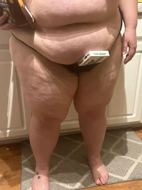 Evolutionary benefits of obesity 🤣🤤🐷