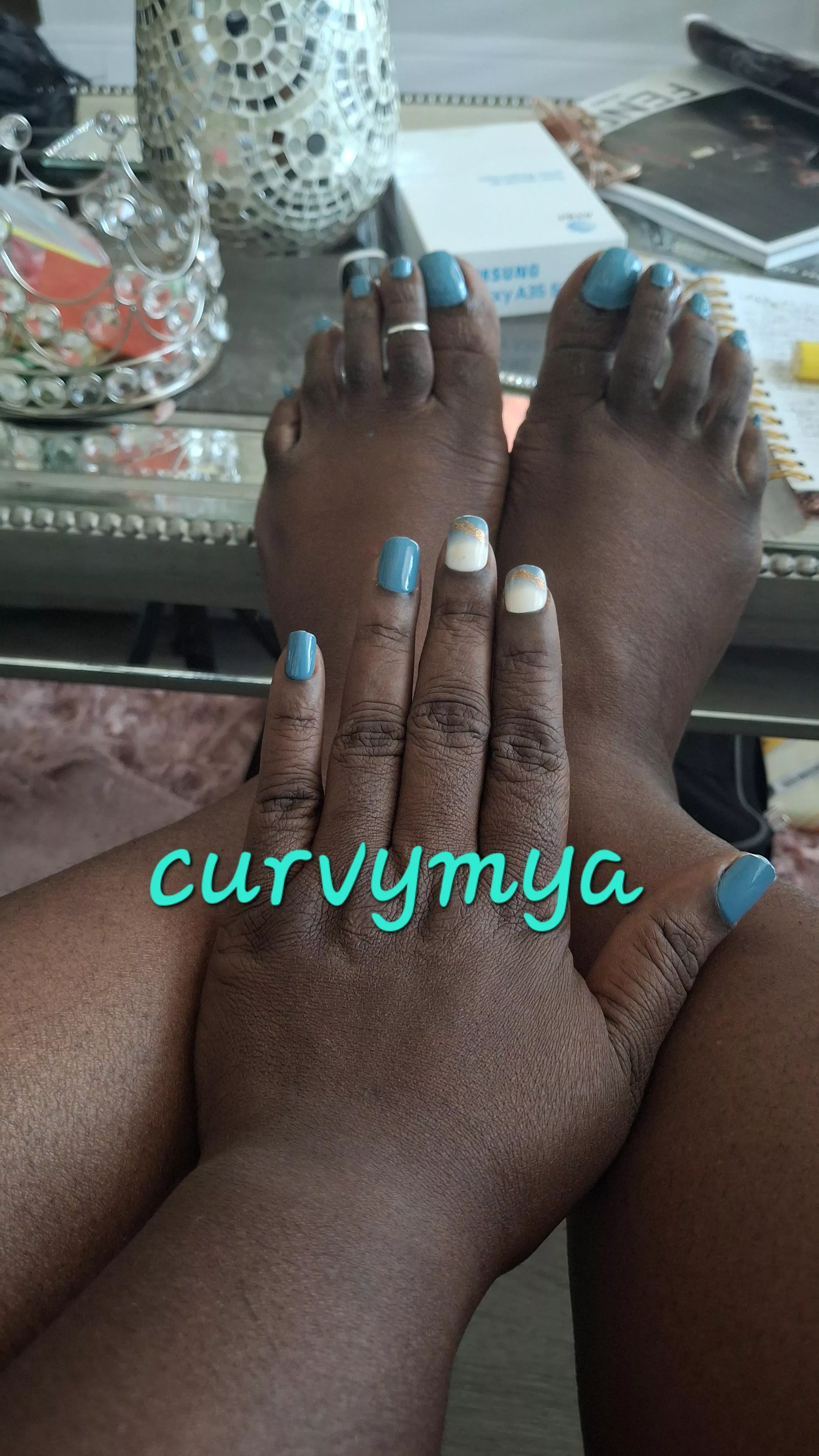 Feet Lovers..I'm doing a little bit of home self care and I am painted my own toes...