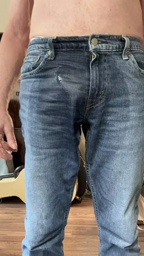 Felt SO HOT to piss my underpants and jeans