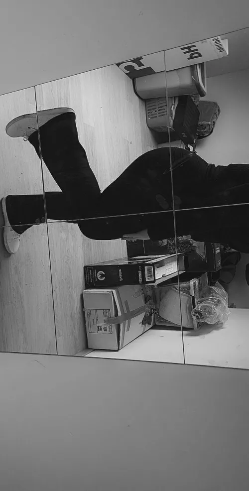 Femboy lf femboys or men 