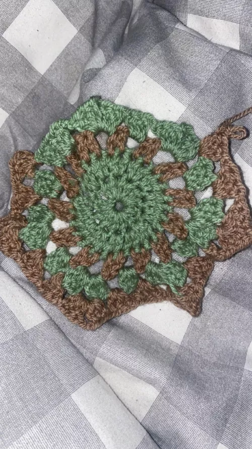 Finished my 6 day star blanket 😍