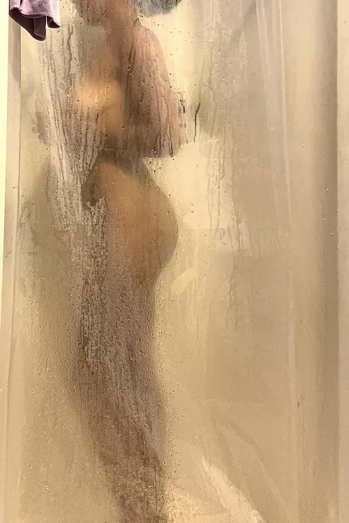 get me this steamy to hear me shout