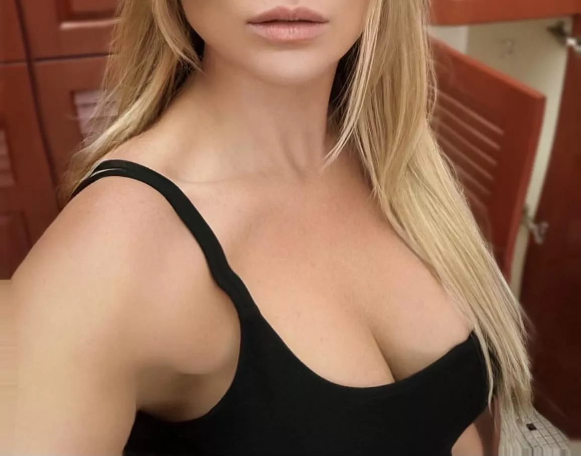 Gym/Sauna time. Wish me luck 😂