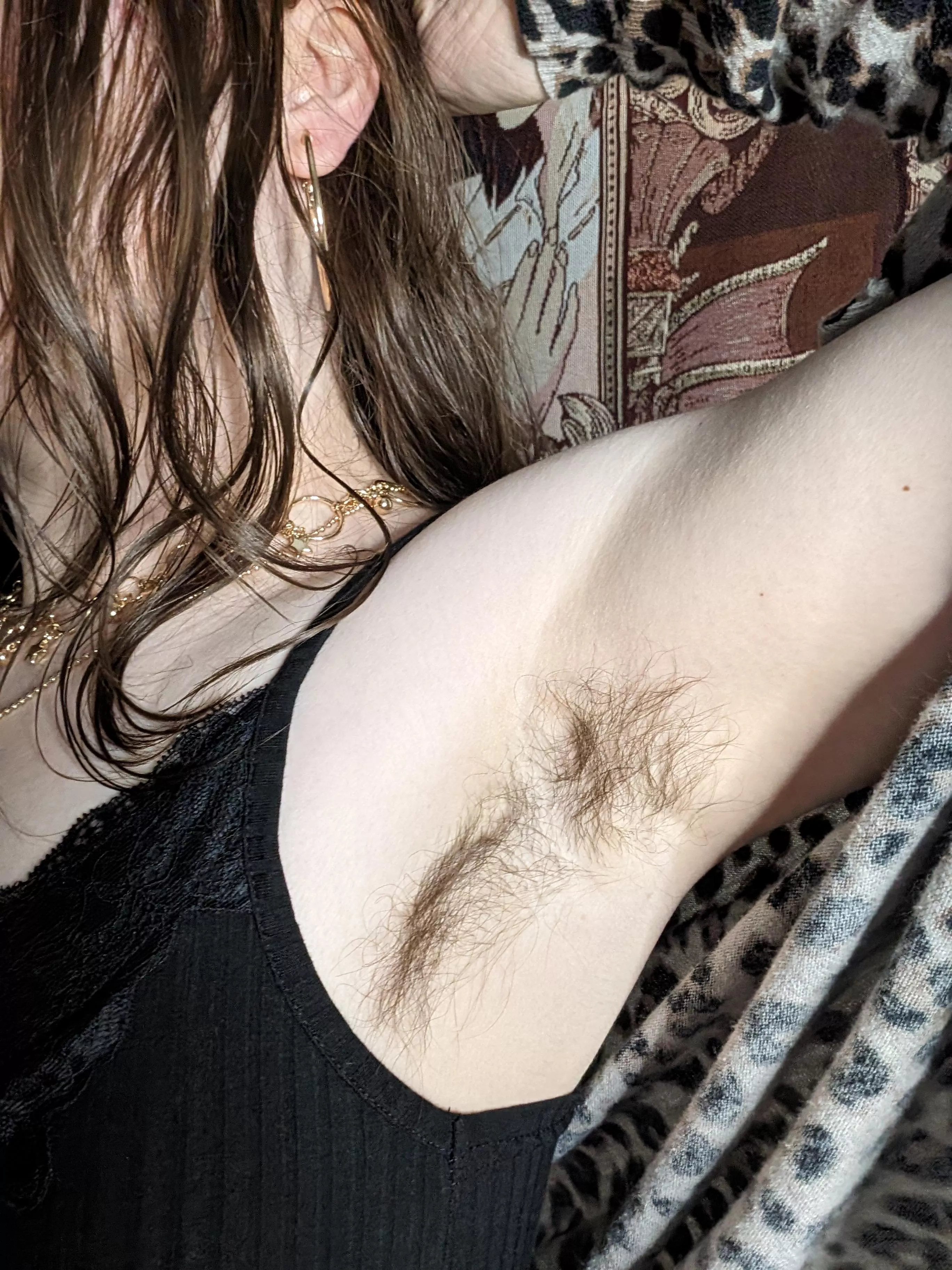 Hairy pit for your tongue 👅 