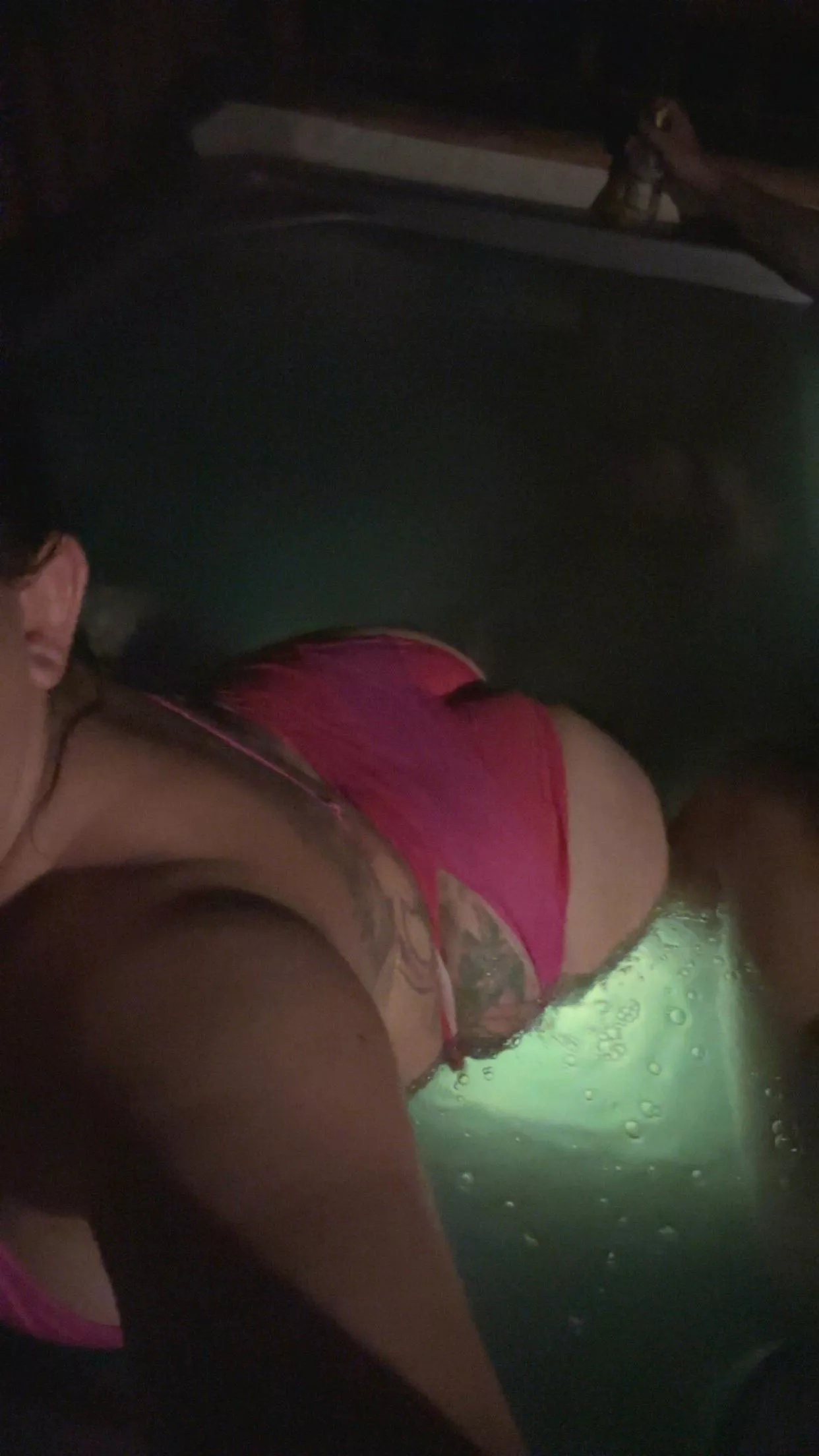 Happy Hump Day 😘 How's this for a mom of 2?