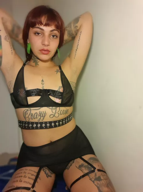 Have you ever been hypnotized by armpits? 