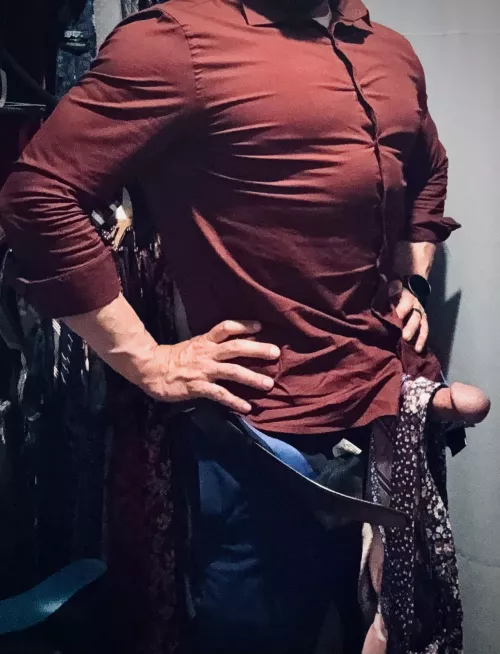 Help the boss pick out a tie