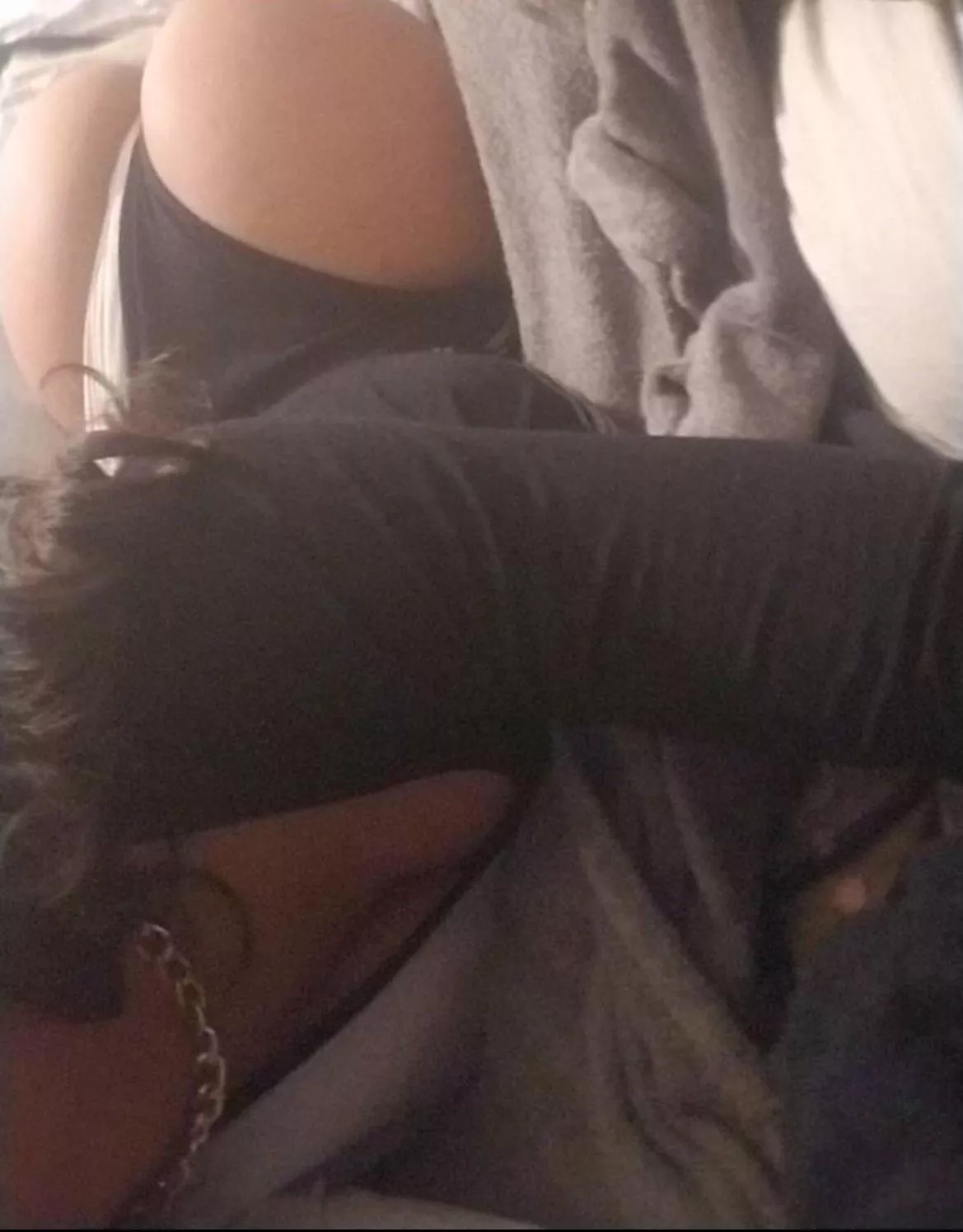 hmu daddys i need spoiling 19🍑😜