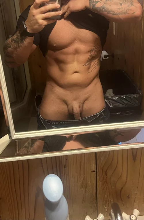 Hotwives only 🤷🏻‍♂️ 