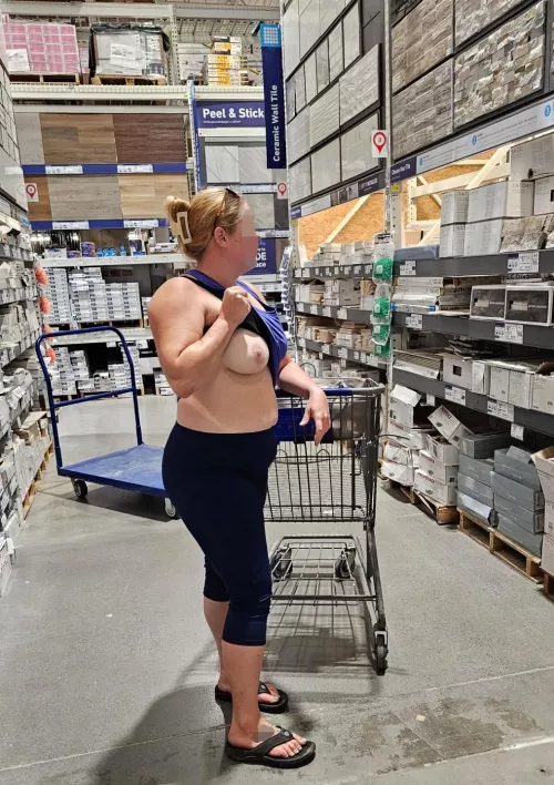 How do I look? First time posting! 