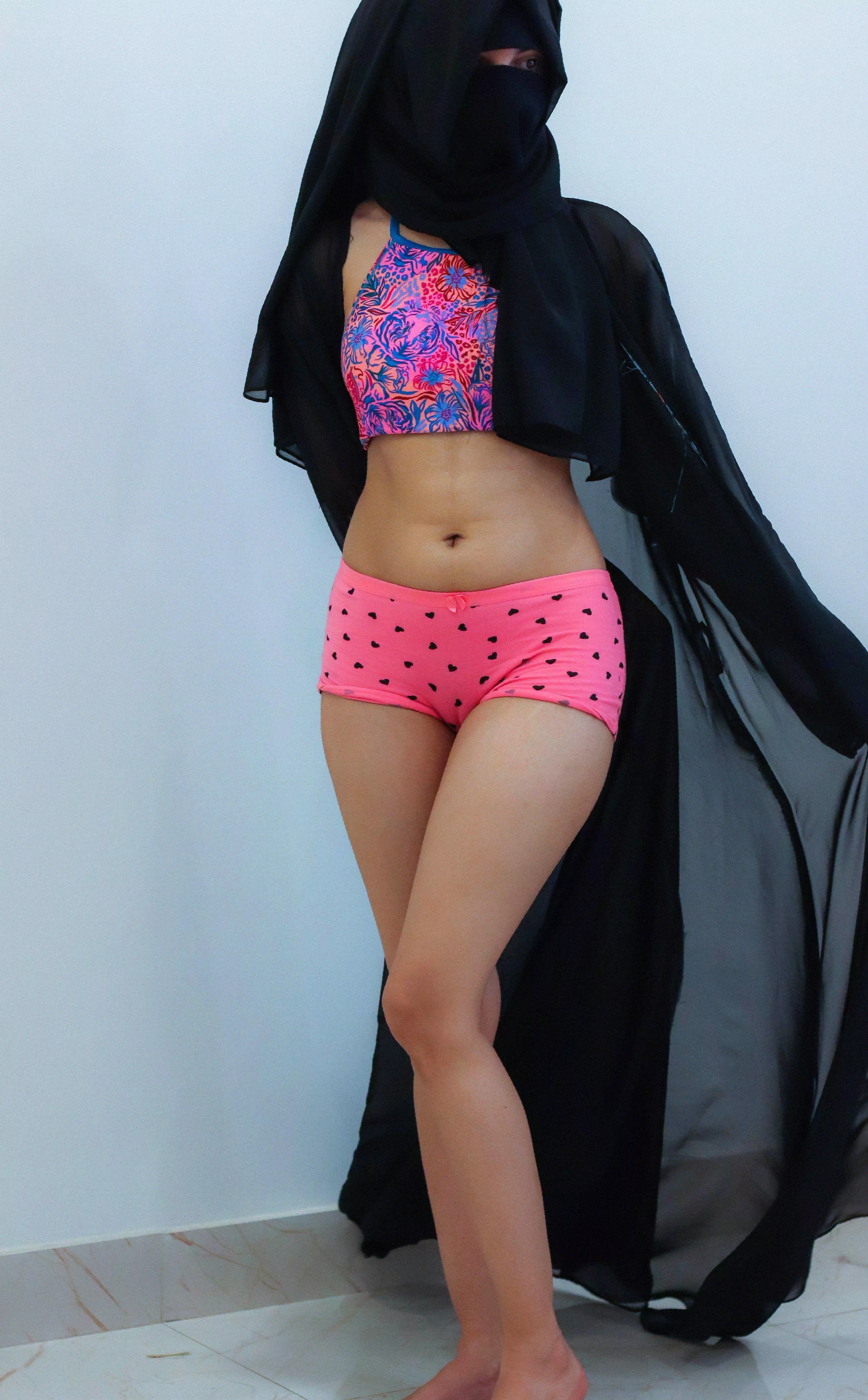 i just sent a nude to the wrong guy and i'm freaking out