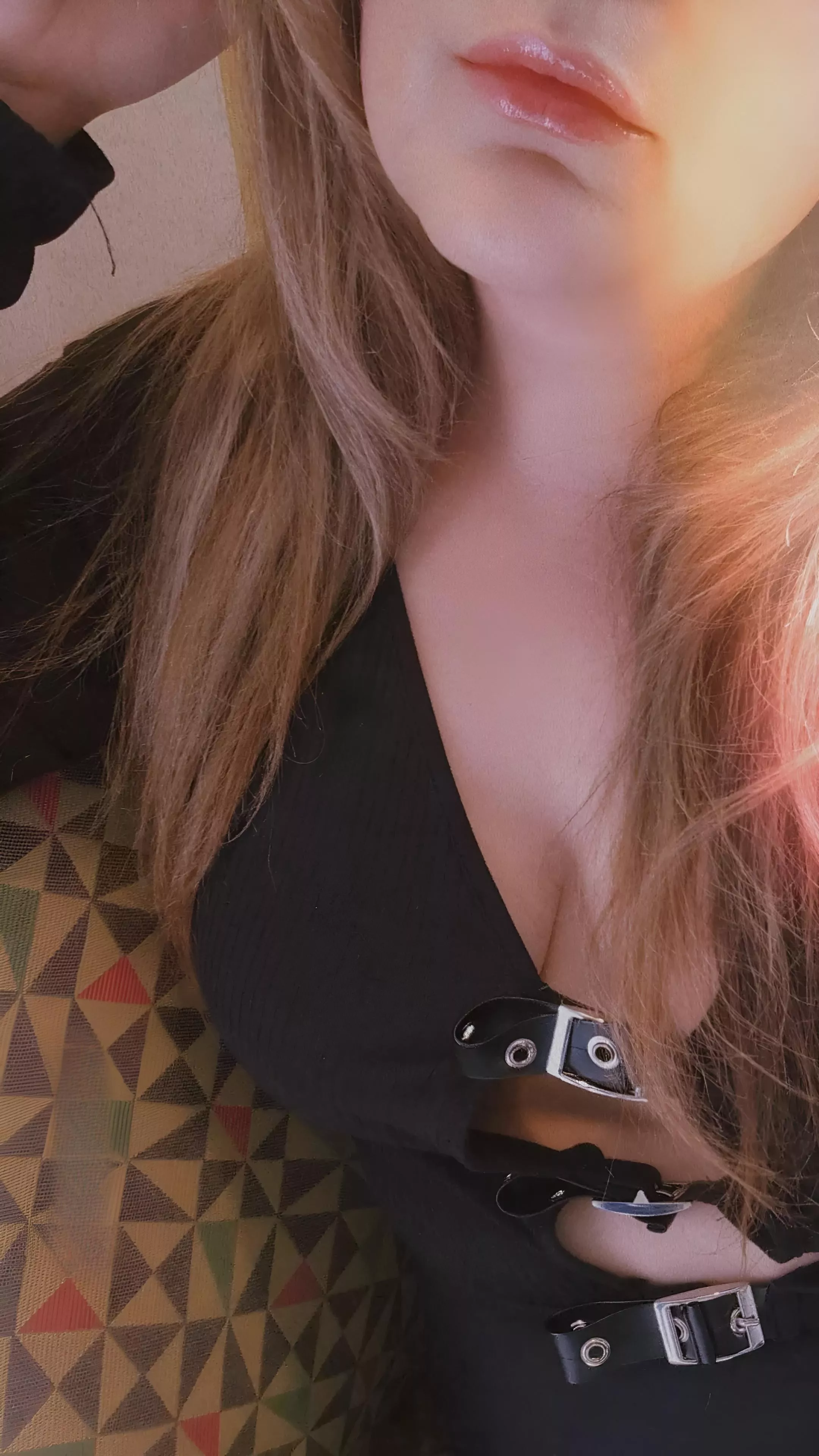 I know it's Sunday night, but who's going out tonight?