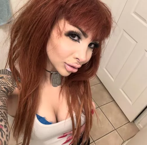 i love my over-filled lips 💝