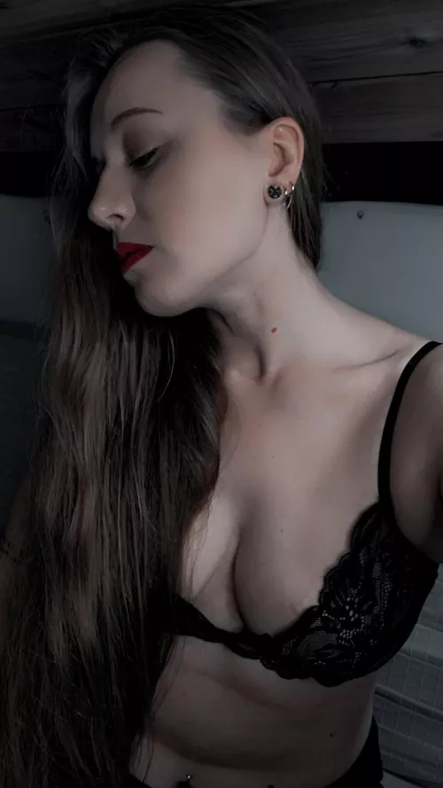 I love neck and ear kisses! Nibbles are great too! (f)