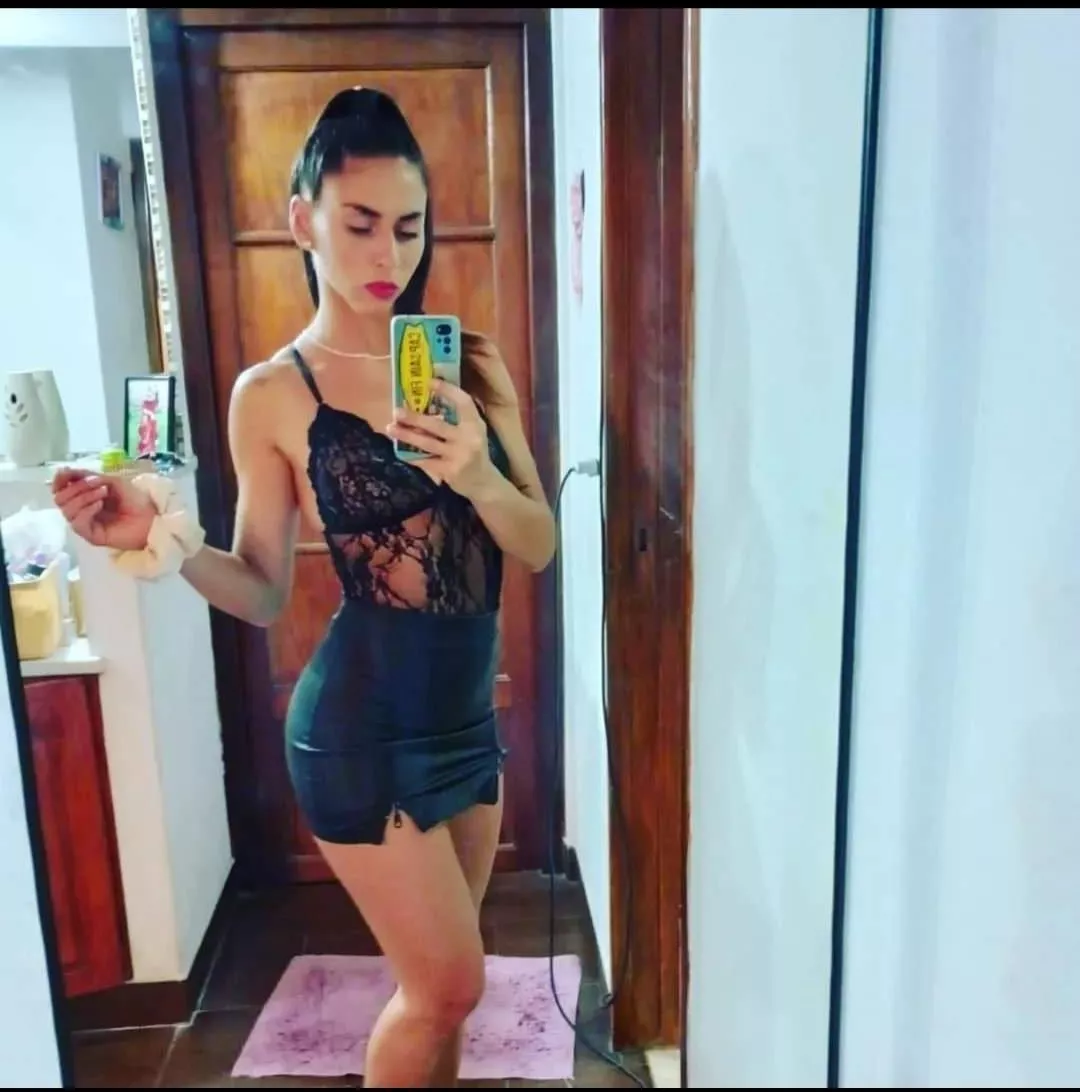 I m looking for obedient slaves 