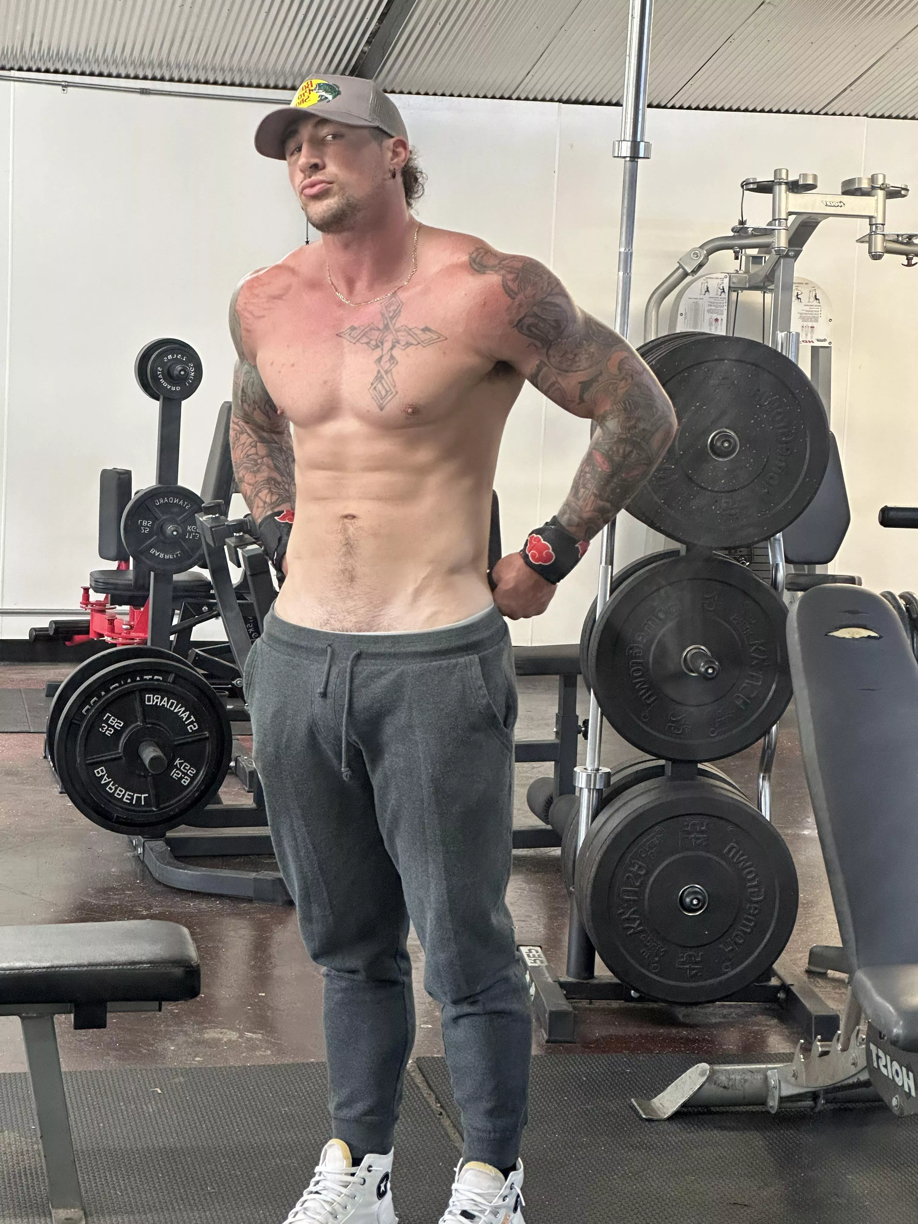 I may or may not have taken care of myself in the gym bathroom today (29)