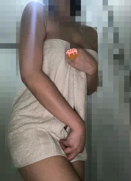 I think my towel is too small 😅