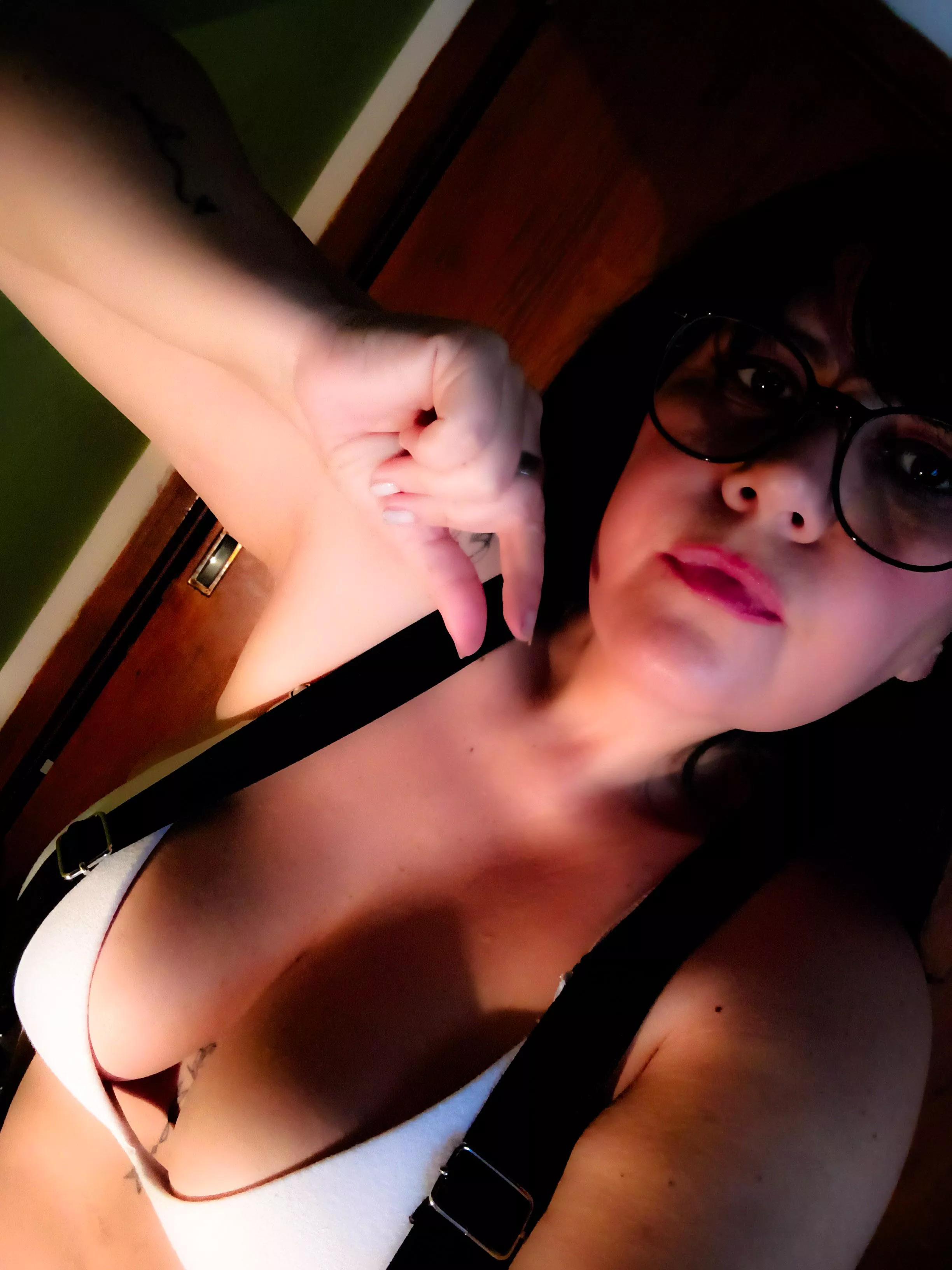 I want to see you kneeling before me... begging for my attention 