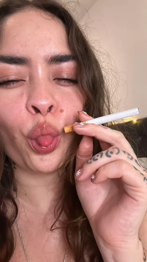 I want to smoke while I cum	