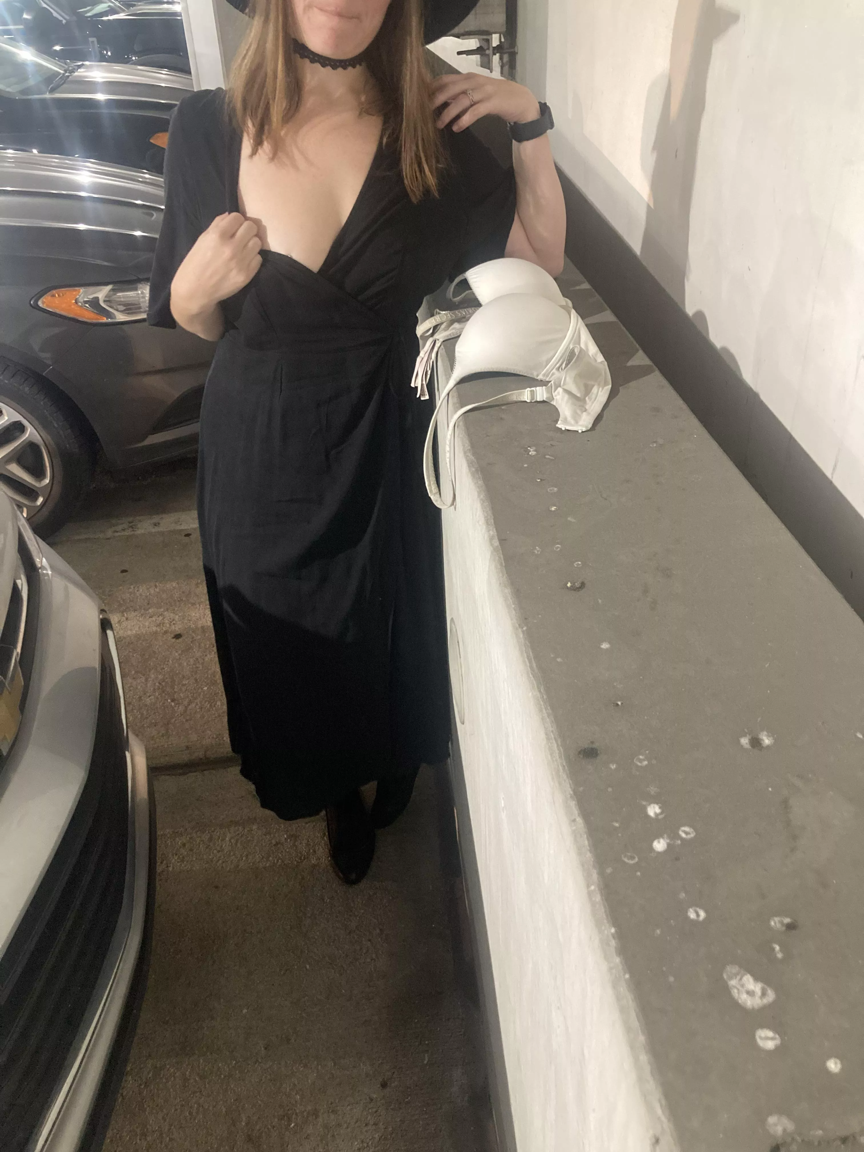 I was told to “ditch the bra witch” dare complete 😈 more power for me!!! (F)