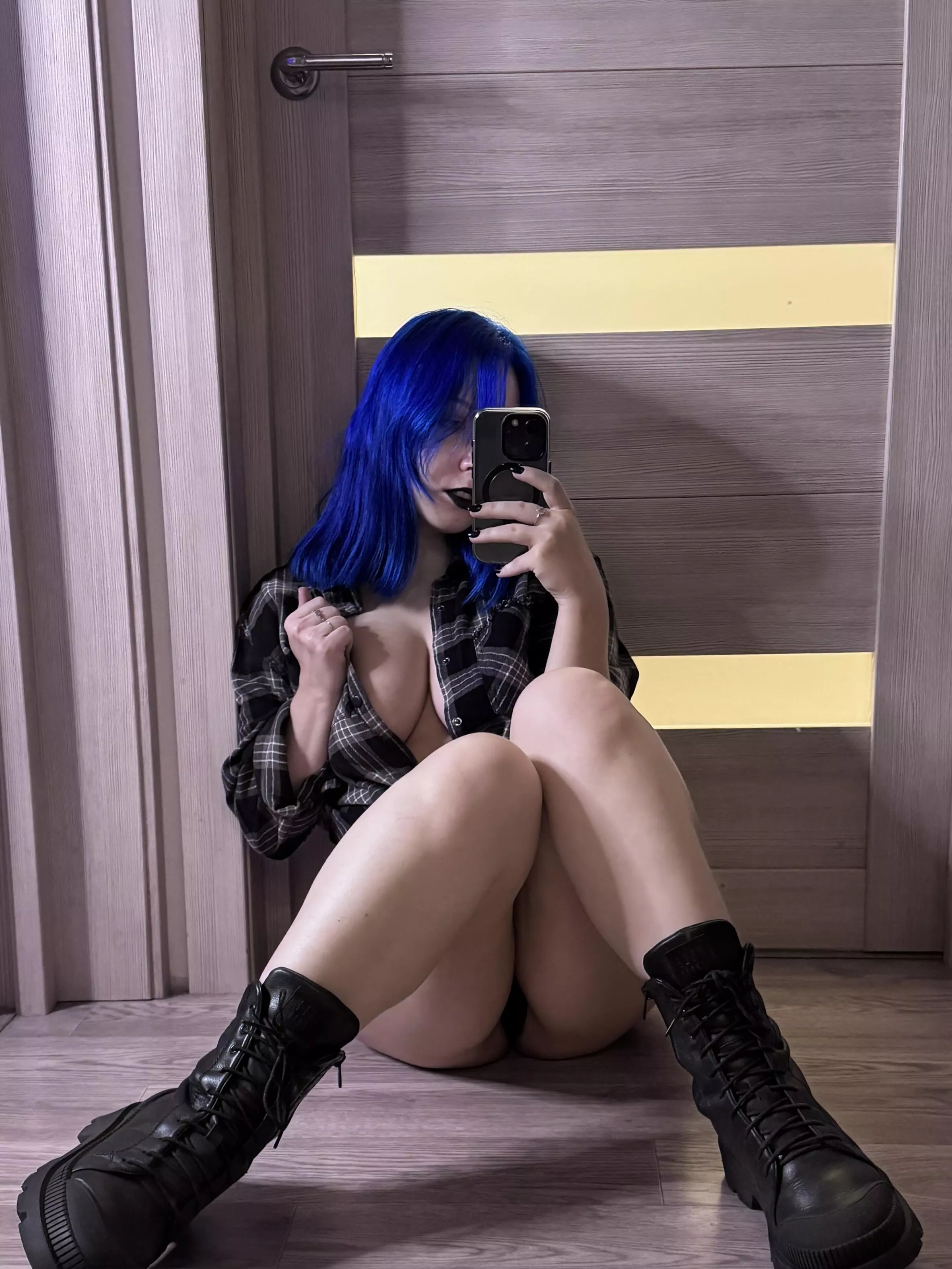 I'm a very sweet and obedient girl 