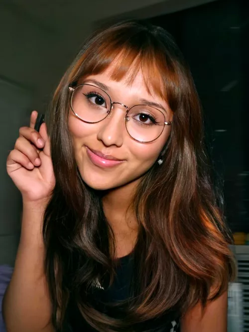 I'm an unattainable queen 👑and you're a dirty submissive who's dying to please me🏹💸✨️