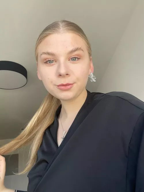 I'm bored and home alone now