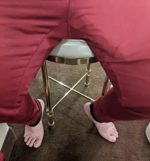 I’m loving the outline I get in these track pants.