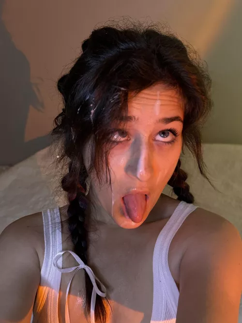 I'm really liking how I look with cum on my face