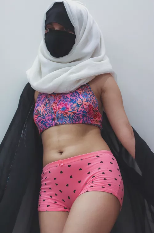 i'm so horny i can barely focus on my exam