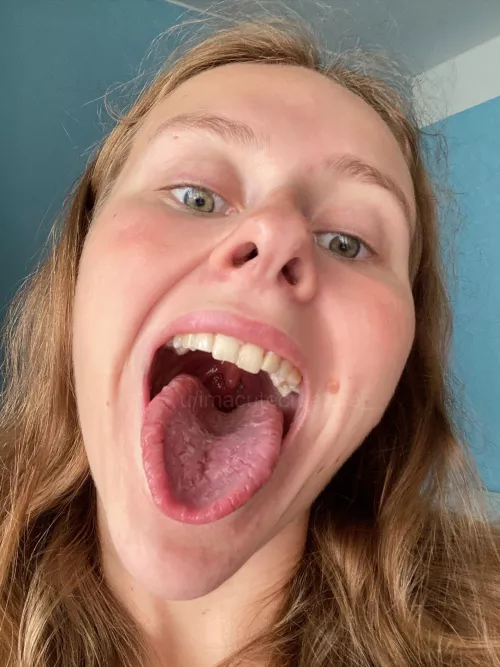 I'm so hungry! Come to me!